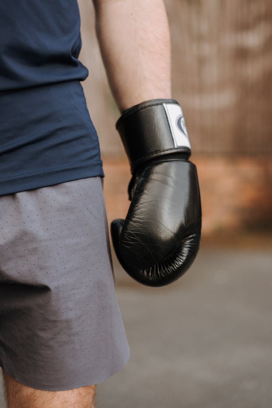 ¿De cuántas onzas comprar los guantes de boxeo?