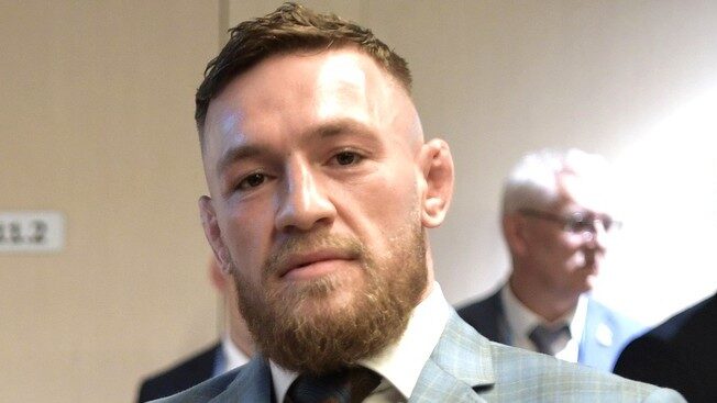 Connor Mcgregor tiene la oreja de boxeador